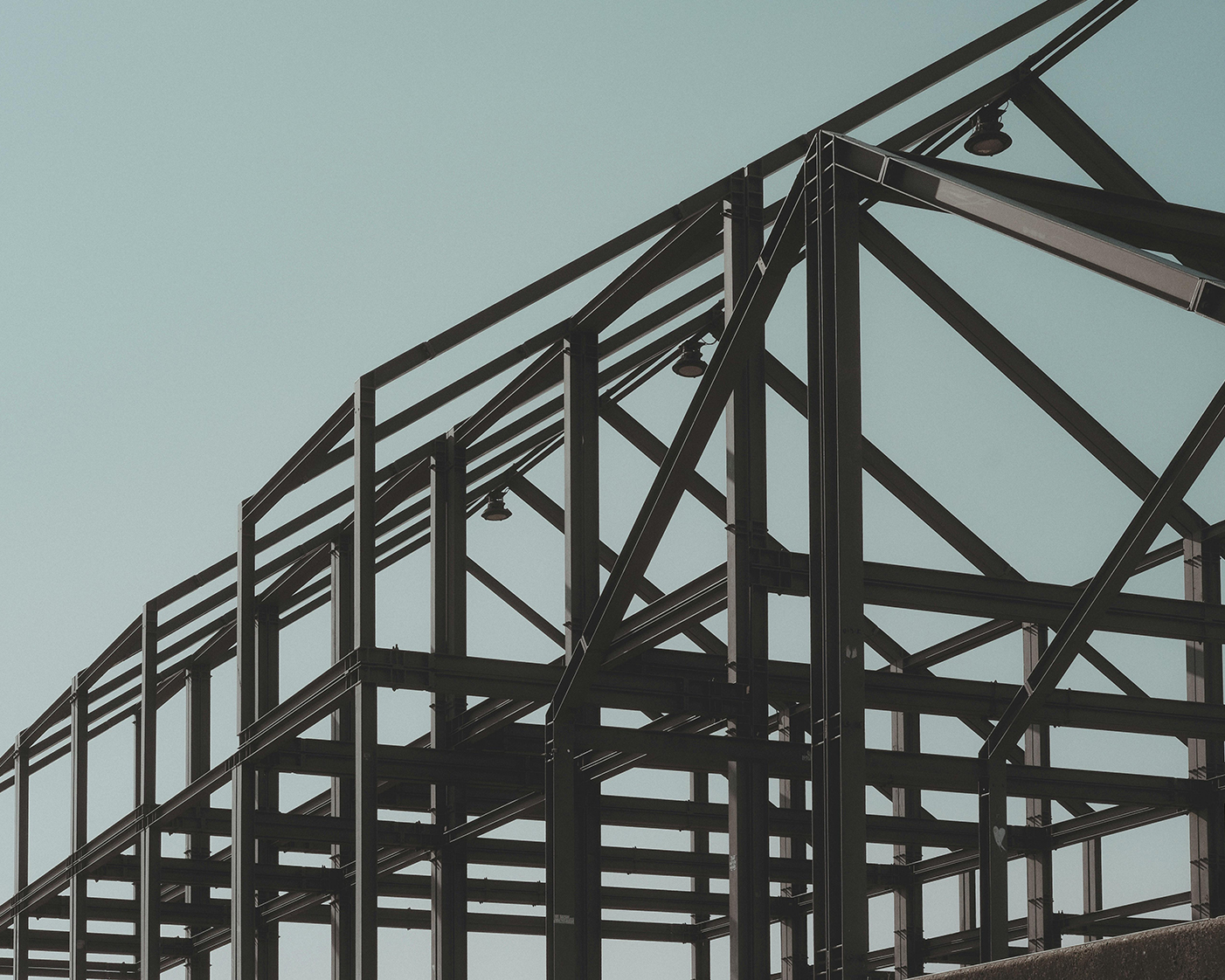 Steel vs. wood framing for a barndominium